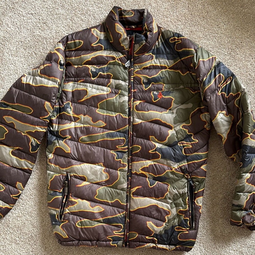 Volcom Snow Camouflage Puffer Jacket